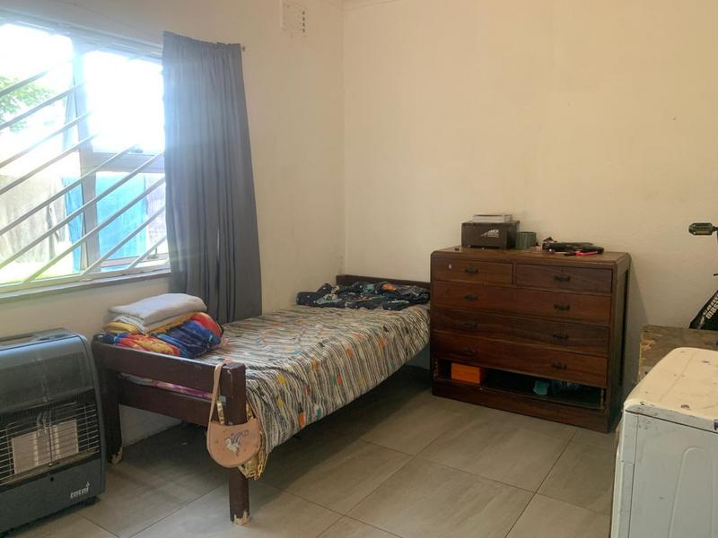 4 Bedroom Property for Sale in Grassy Park Western Cape